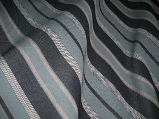 Bache teflon rayee gris noir en 1 60 m de large 4 2