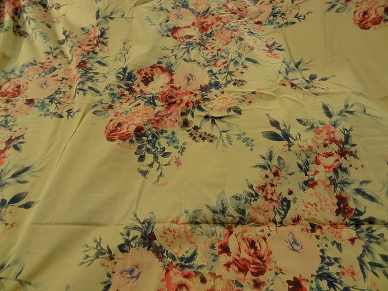Bengaline coton fond beige safran roses d antan 1