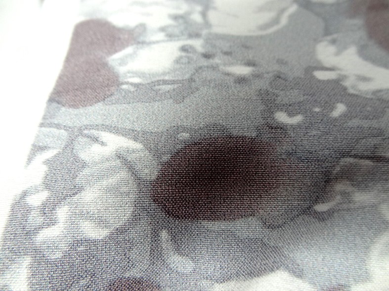 Bengaline fleurs floues gris prune 1