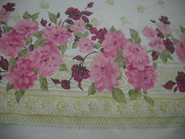 Bengaline lycra blanche embase fleurie rose 3