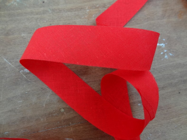 Biais coton rouge vermillon a plat 22 mm