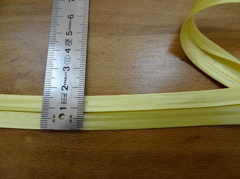 Biais satin jaune soufre 16 mm 1