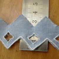 Bordure a coudre bleu chambray brode zig zag 2