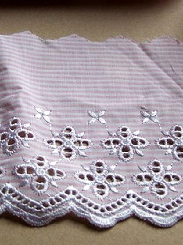 Bordure ingenue coton fines rayures blanc rose broderie anglaise 3 