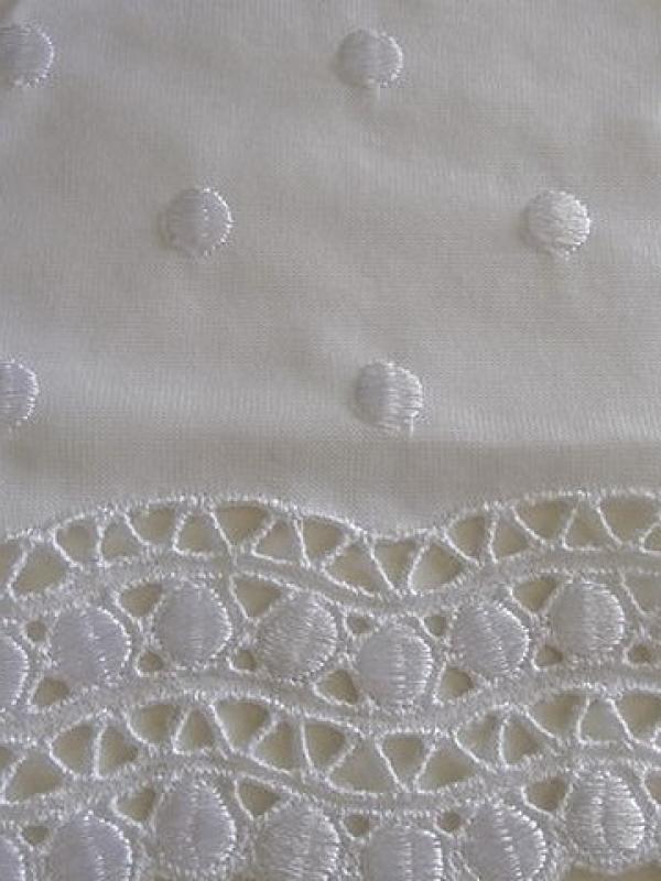 Bordure jersey brodee de pois blanc 3 