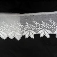 Bordure mousseline brodee 4 feuilles blanche 3 
