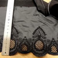 Bordure simili skai noir brode 3 