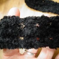 Bordure velours chenille noir ajoure copie