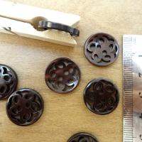Bouton ajoure fleur fantaisie teinte ecaille de tortue 18 mm