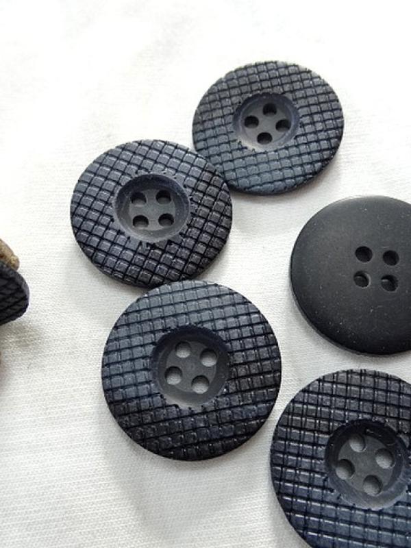 Bouton bord plat mosaique marbre noir gris 24 mm 1 