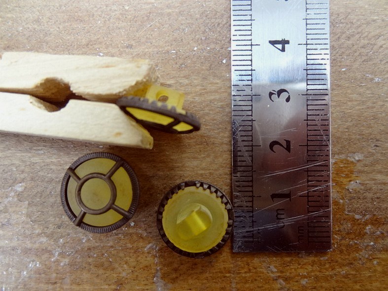 Bouton cabochon paille cercle bronze 15 mm