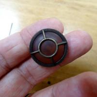 Bouton cabochon teinte noisette cercle bronze 1 