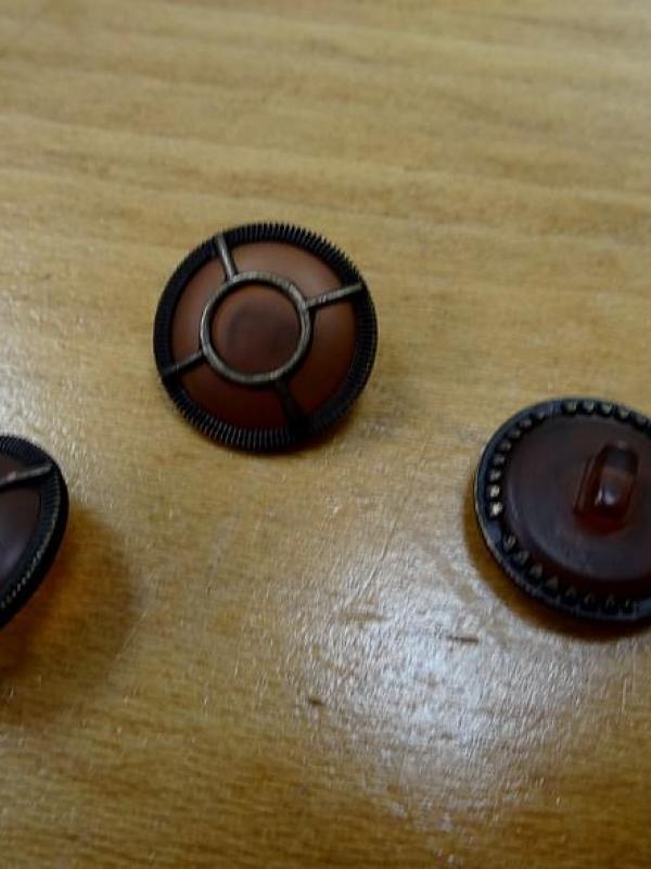 Bouton cabochon teinte noisette cercle bronze 2 