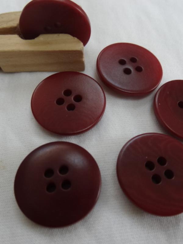 Bouton corozo rouge sang moire 20 mm 1 