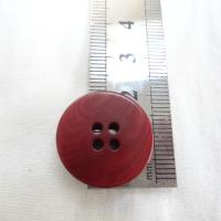 Bouton corozo rouge sang moire 20 mm 2 