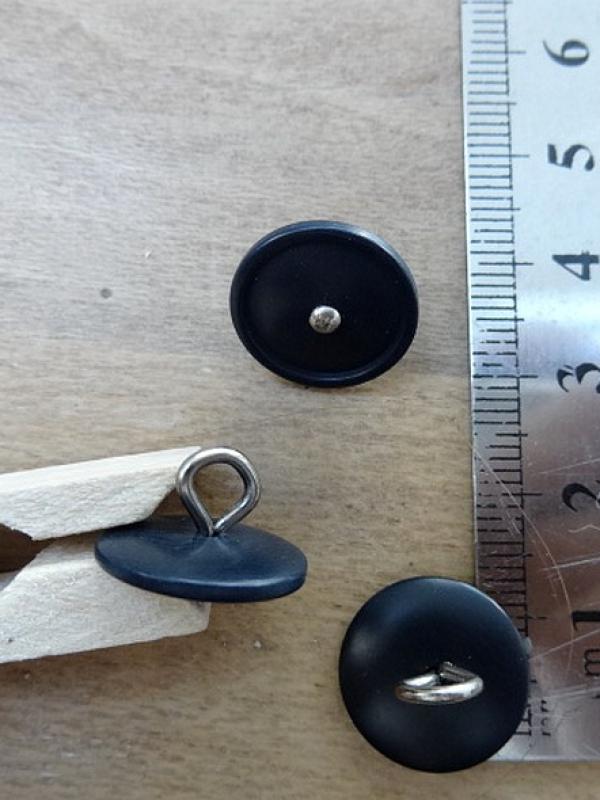 Bouton de bottine bleu encre a queue metal 12 mm