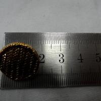 Bouton dore a queue relief chevrons 1 