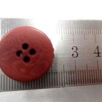 Bouton en corozo teinte fraise moire 20 mm 1