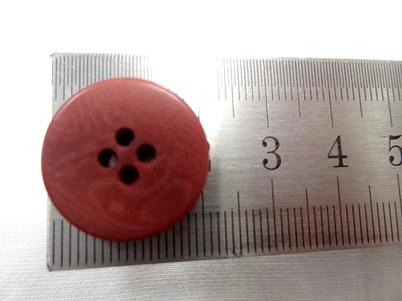 Bouton en corozo teinte fraise moire 20 mm 1