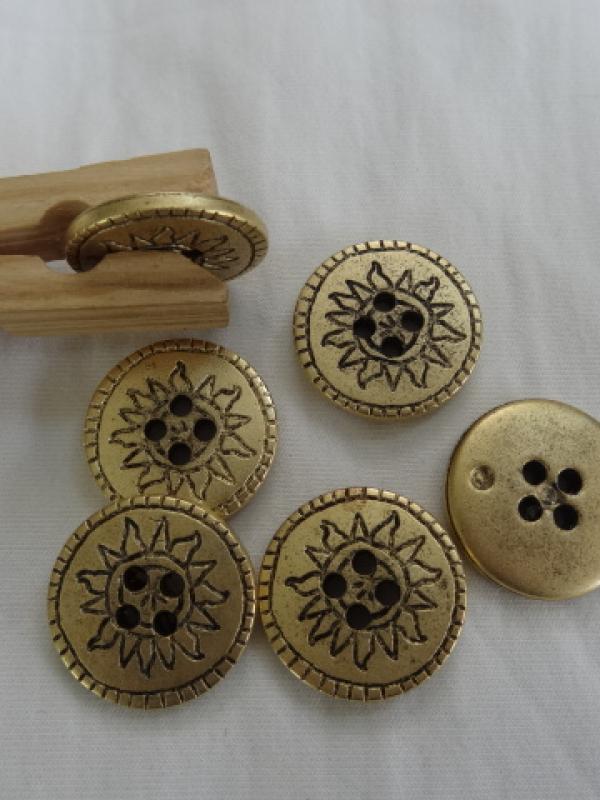 Bouton vieil or motif soleil 22 mm 1