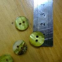 Boutons nacre canari 12 mm 1