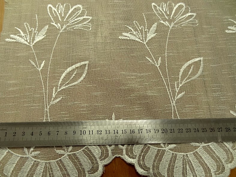 Brise bise imitation voile de lin brode 52 cm 3