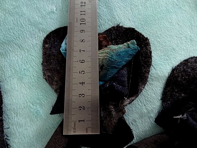Broche a coudre laine et resille tons gris bleu 2