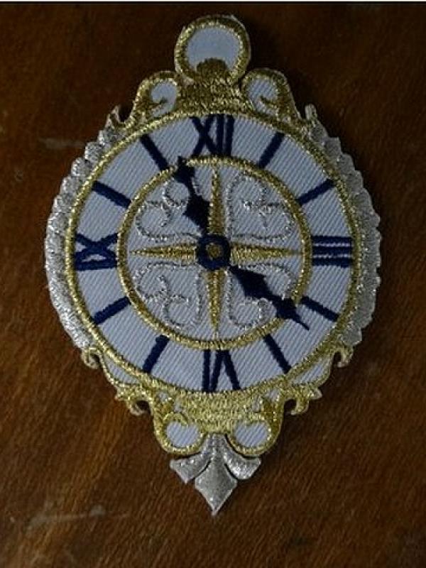 Broderie a coller horloge 01