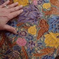 Coton batik fleuri ocre 3 