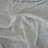 Coton blanc brode de coutures florales 1