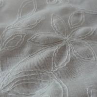 Coton blanc brode de coutures florales 5