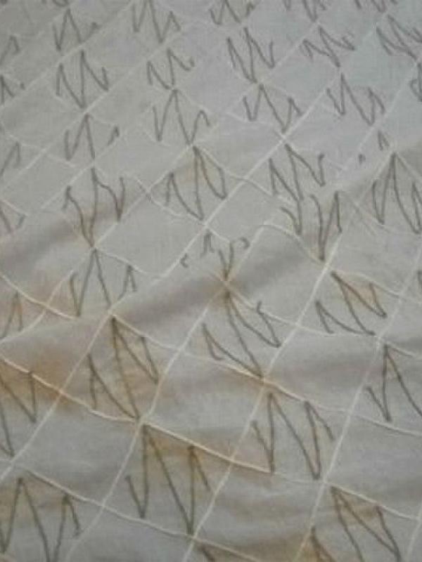 Coton blanc coutures motif carreaux et zigzag lin 4 