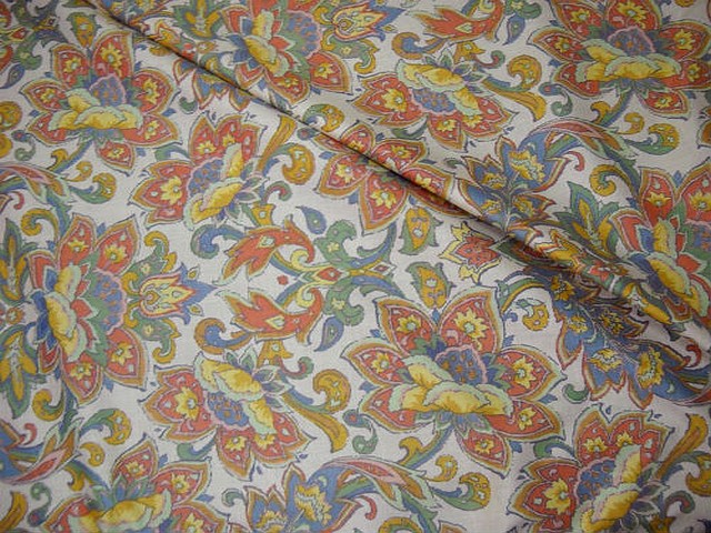 Coton blanc motif fleur exotique stylisee 1