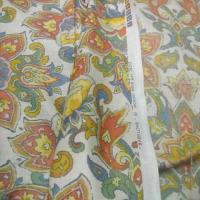 Coton blanc motif fleur exotique stylisee 3 