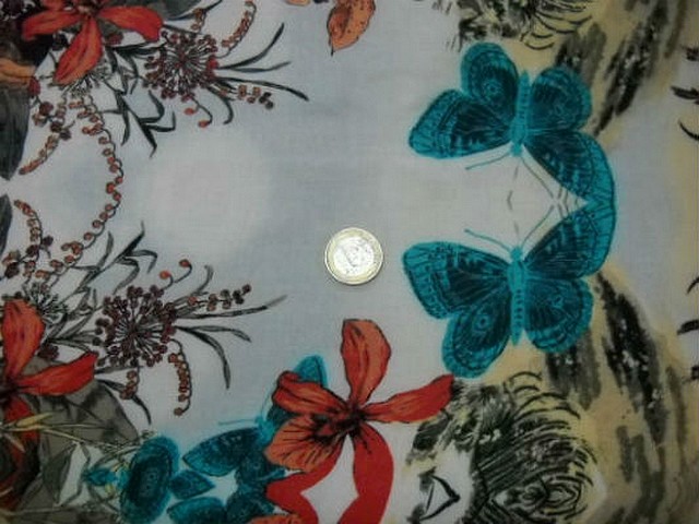 Coton blanc motifs palmier hibiscus papillon 3