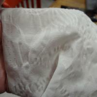 Coton et soie melanges motif cloque teinte blanc casse 3 