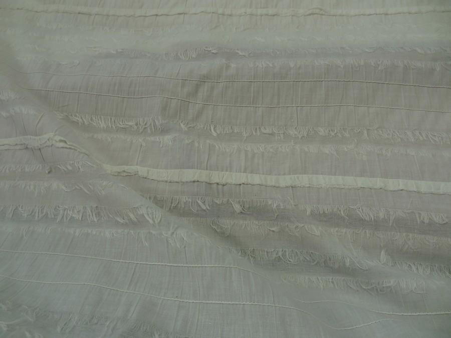 Coton fin blanc casse a frises frange 2