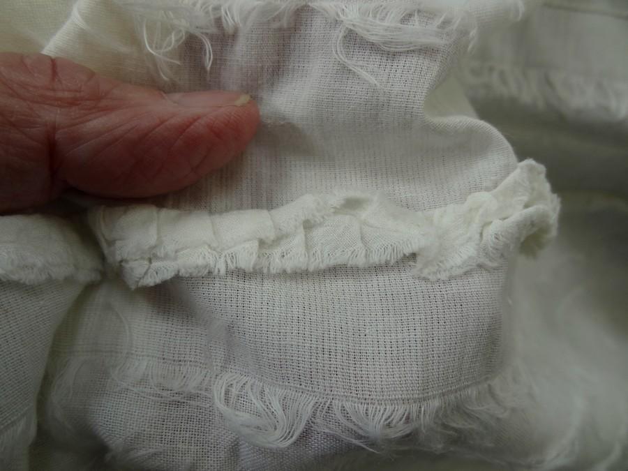 Coton fin blanc casse a frises frange 4