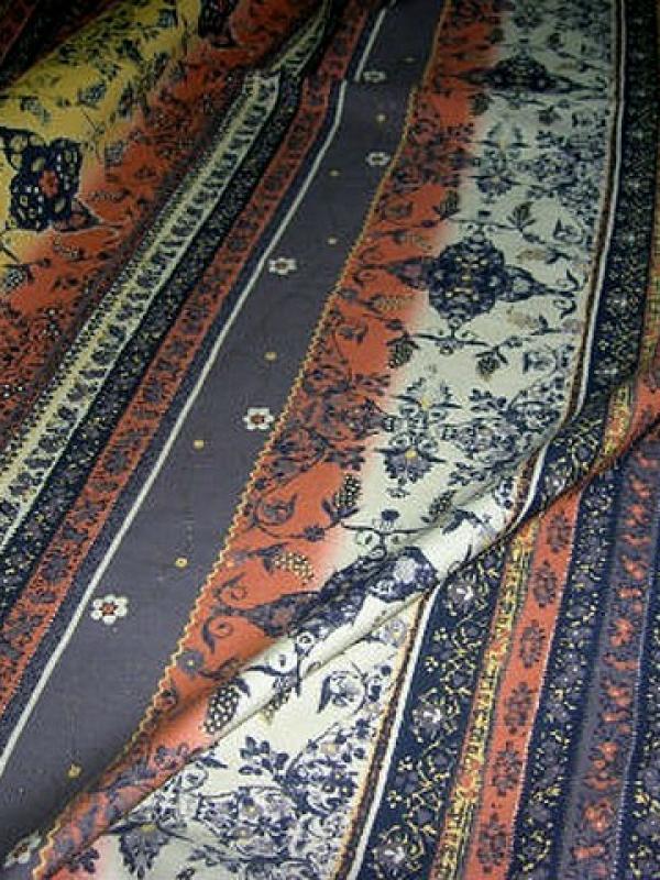 Coton fin motif frises liberty tons terre 2 