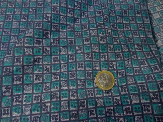 Coton fin petits carreaux cerises bleu vert 4