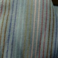 Coton fond gris bleute a fines rayures 1 1