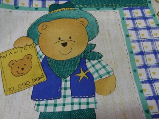 Coton imprimé ourson shérif blanc bleu vert 2