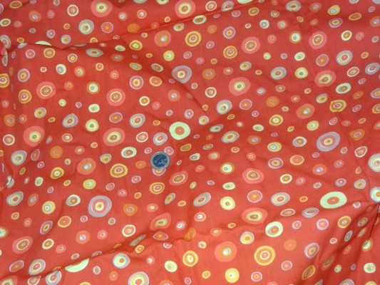 Coton rouge imprimé pois colorés 4