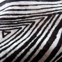 Coton jersey ethnique noir et blanc casse 4 