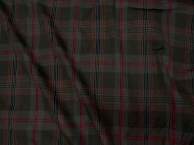 Coton kaki rouge imprime tartan 1