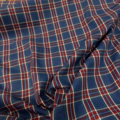 Coton leger fond bleu saphir a carreaux madras 1 