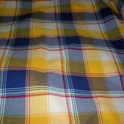 Coton madras jaune d or bleu klein 2 