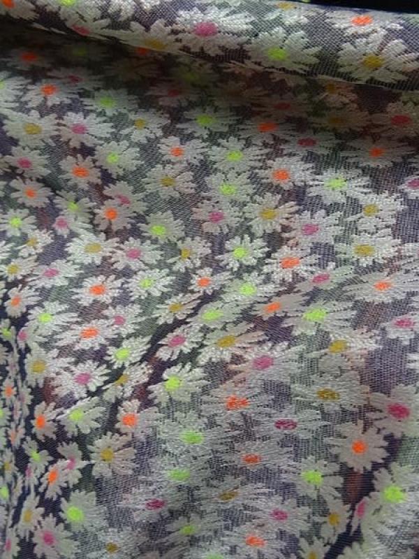Coton melange faconne marguerites fond gris 2