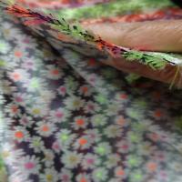 Coton melange faconne marguerites fond gris 4