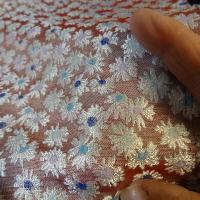 Coton melange faconne marguerites fond vieux rose 2 